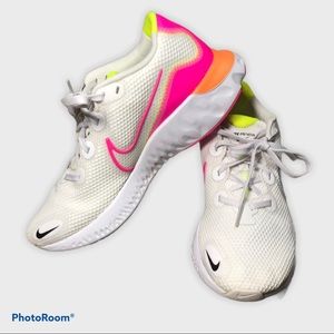 Women's Nike Renew Run Size 8.5